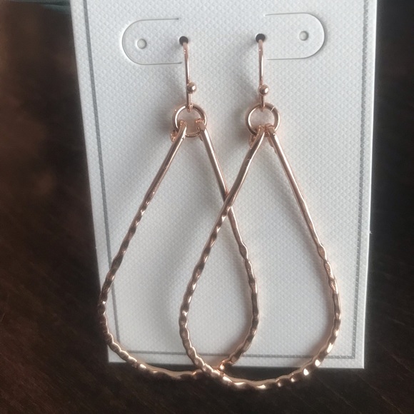 Hammered Teardrop Dangle Earring in Rose Gold - Picture 7 of 8